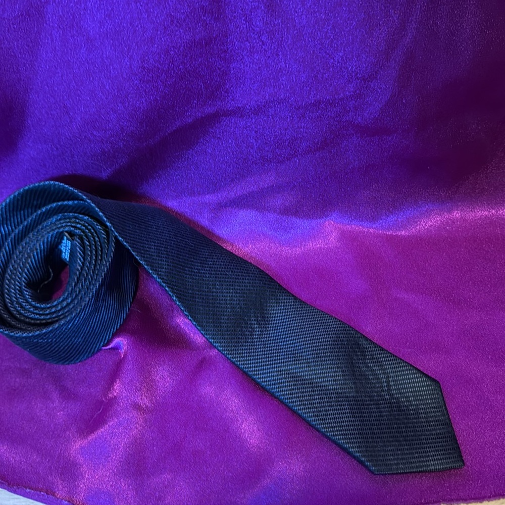 Calvin Klein hundred percent silk skinny tie